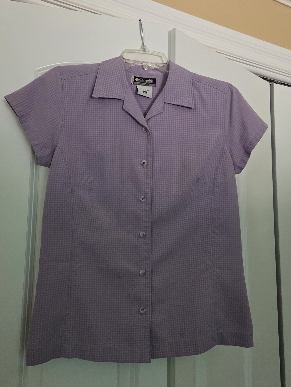 Columbia Women’s Lavender Short-Sleeve Button-Down Shirt